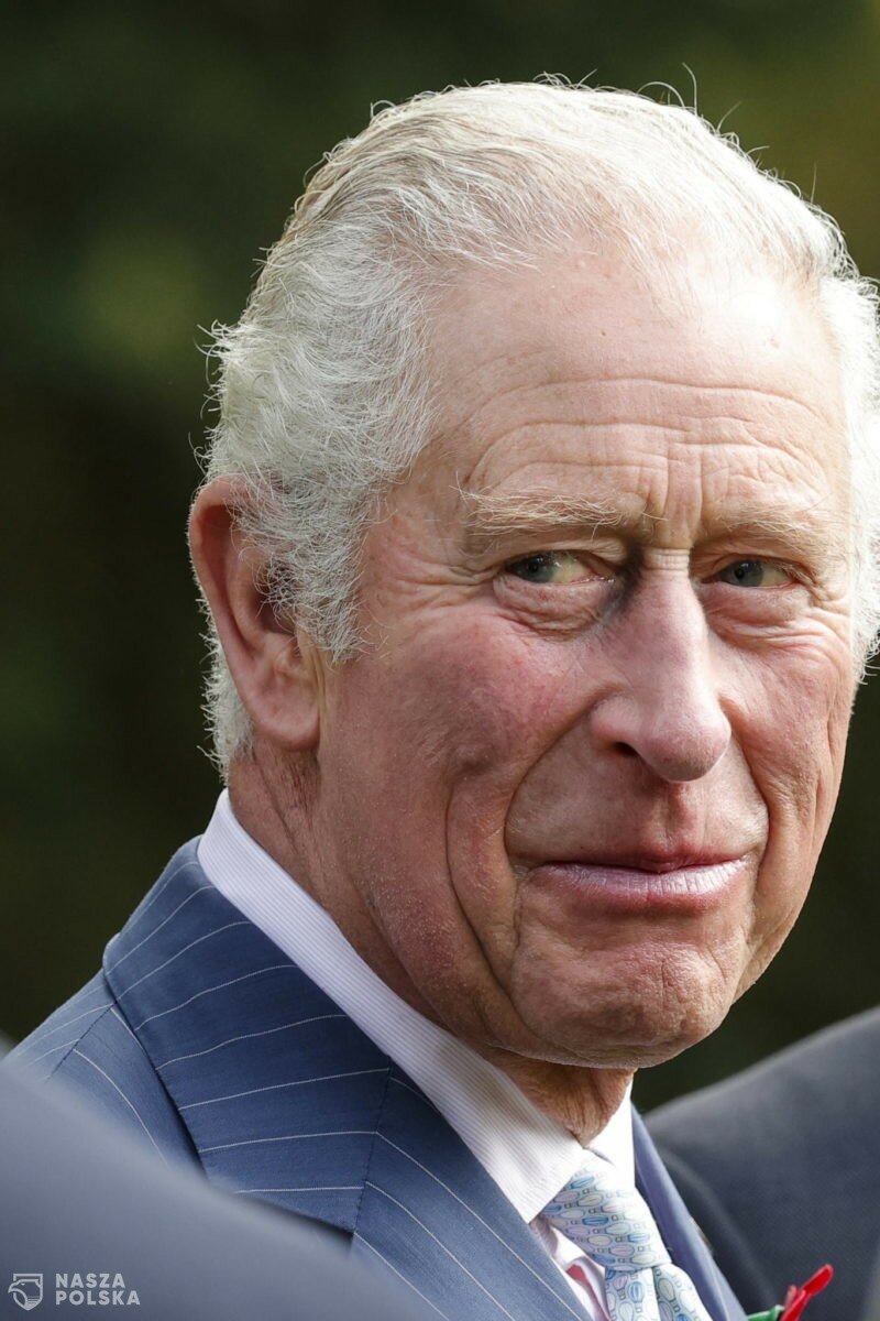 Włochy/ Książę Karol proponuje etyczne cyfrowe etykietki ubrań