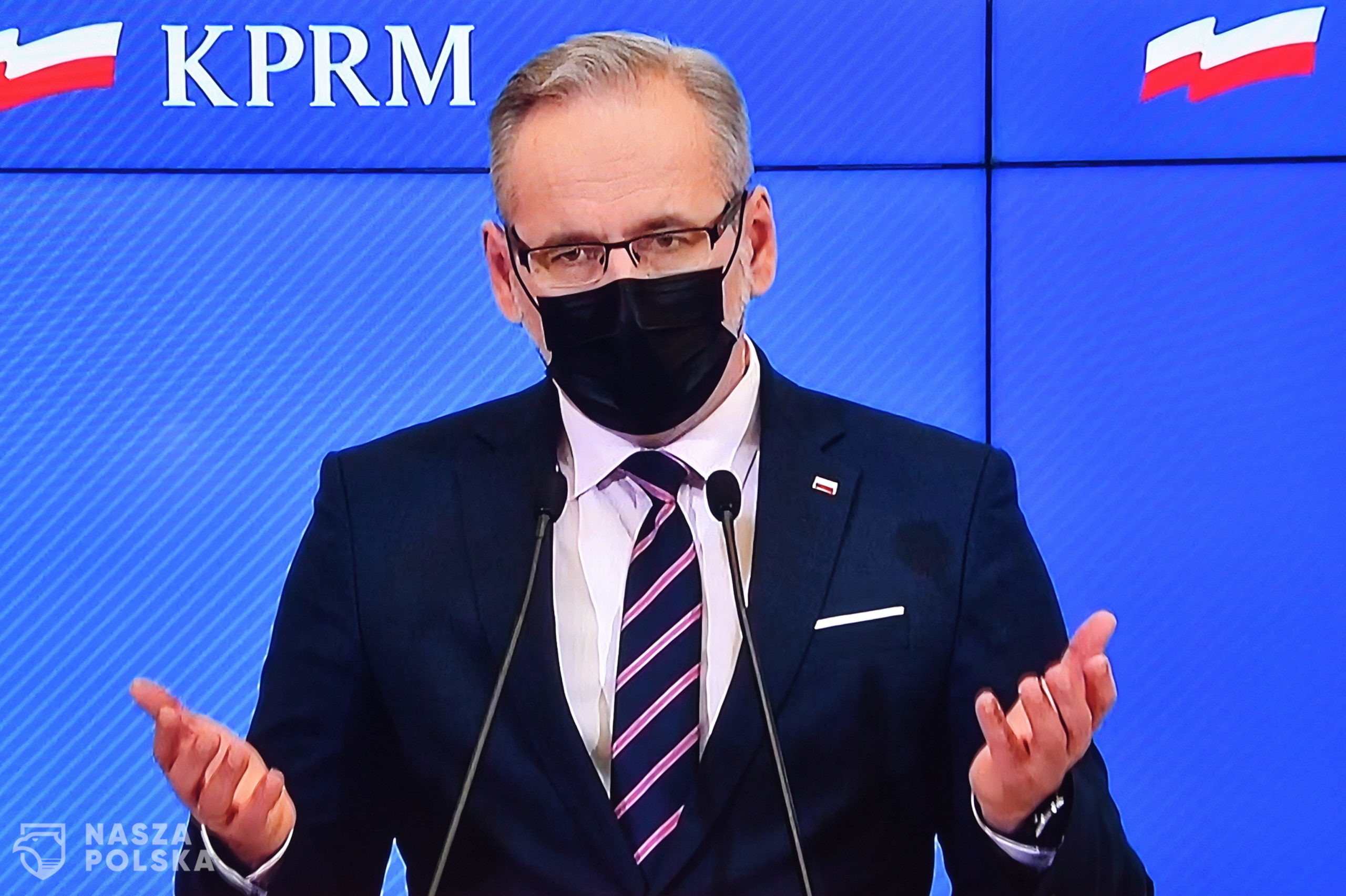 Pięć milionów kary za napis po angielsku. Kto chce zarżnąć polską branżę produktów medycznych? 