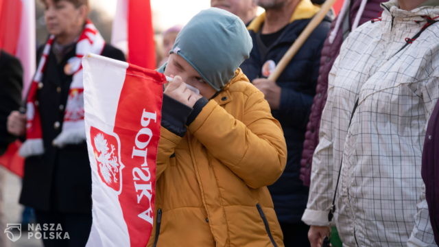 Poznań/ „Murem za polskim mundurem”; manifestacja wsparcia dla służb strzegących granicy z Białorusią