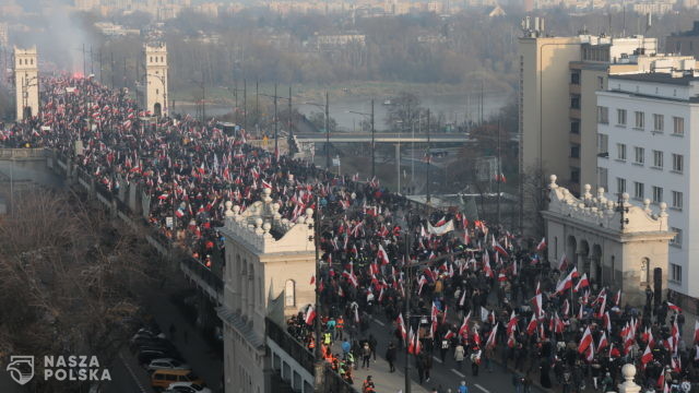 Warszawa/ Bąkiewicz na Marszu Niepodległości: teraz decyduje się nasza przyszłość