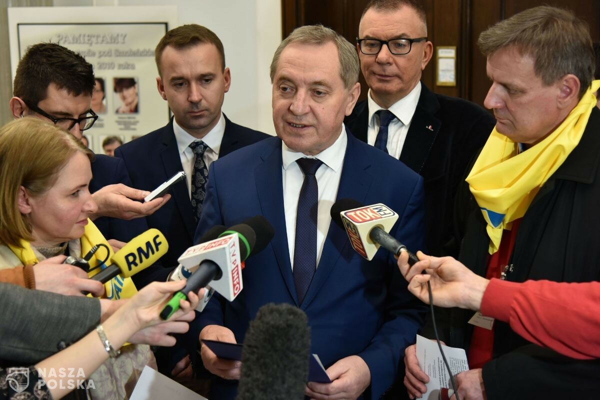 Ministerstwo Rolnictwa i Henryk Kowalczyk nadal obiecują i zasłaniają się dyktatem Unii Europejskiej Ministerstwo Rolnictwa i Henryk Kowalczyk nadal obiecują i zasłaniają się dyktatem Unii Europejskiej