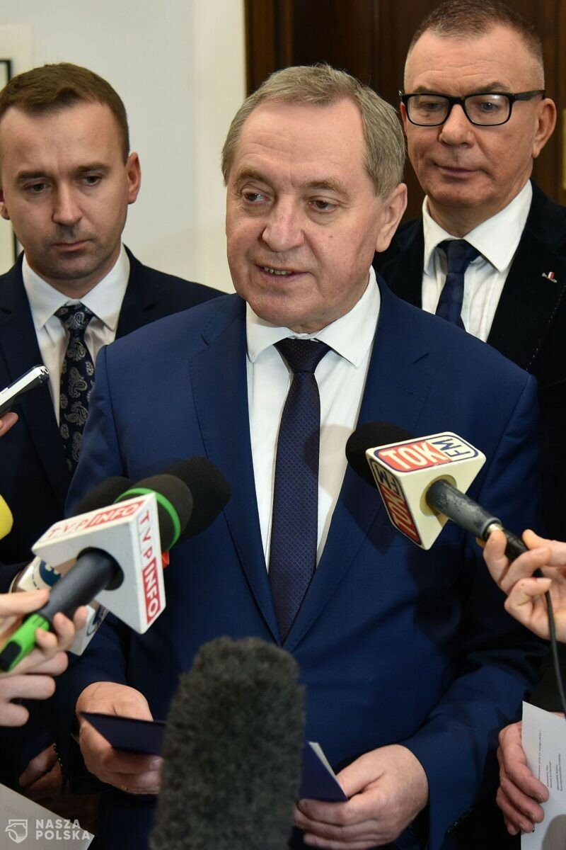 Ministerstwo Rolnictwa i Henryk Kowalczyk nadal obiecują i zasłaniają się dyktatem Unii Europejskiej