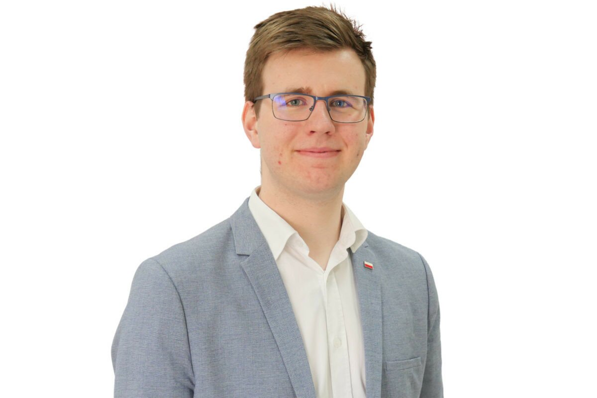 Piotr Wasilewski: nie wszyscy młodzi ludzie traktują politykę jak „obciach” Piotr Wasilewski: nie wszyscy młodzi ludzie traktują politykę jak „obciach”