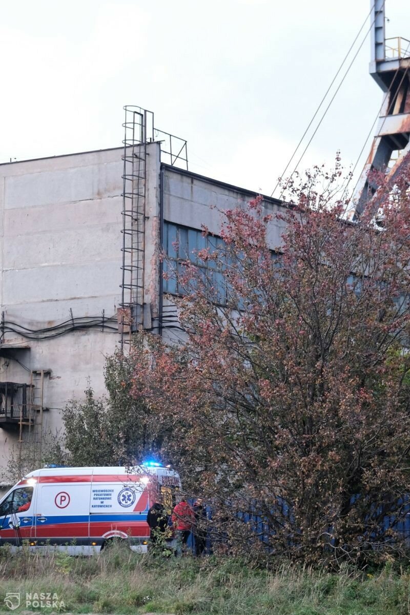 Ratownicy próbują dotrzeć do dwóch zaginionych górników po wstrząsie w kopalni Bielszowice