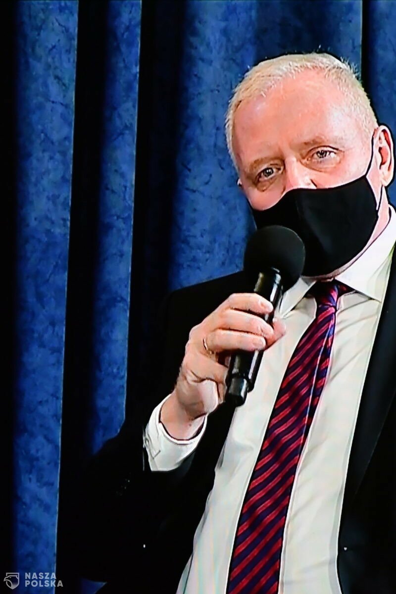 Dr Sutkowski: pandemii nie odwołano, ostrożności nigdy dość