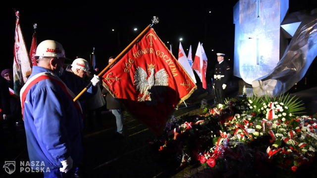 Premier: polskie grudnie z 1970 i 1981 r. były polską tragedią, ale i krokiem ku wolności