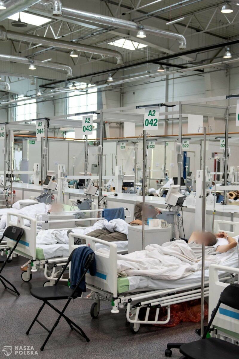 Zamiast oddziałów covidowych i szpitali tymczasowych – zakwaterowanie dla uchodźców, centra rehabilitacji, ośrodki onkologiczne