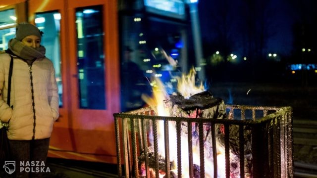 IMGW ostrzega przed mrozami w nocy z niedzieli na poniedziałek