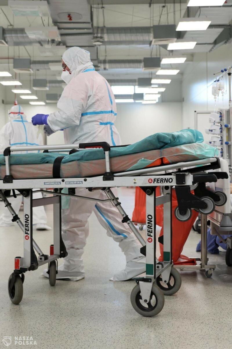 Problem miejsc dla pacjentów niecovidowych w szpitalach