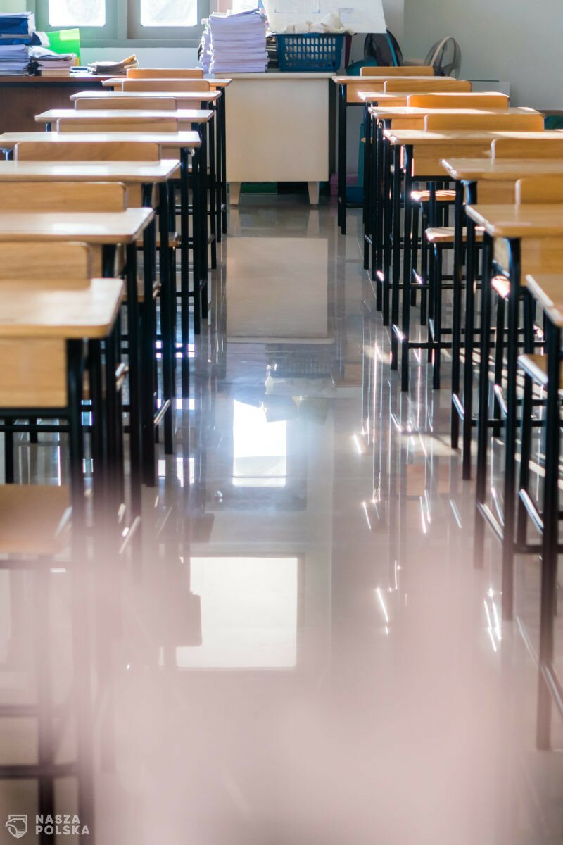 Ponad połowa Polaków uczy się języka obcego