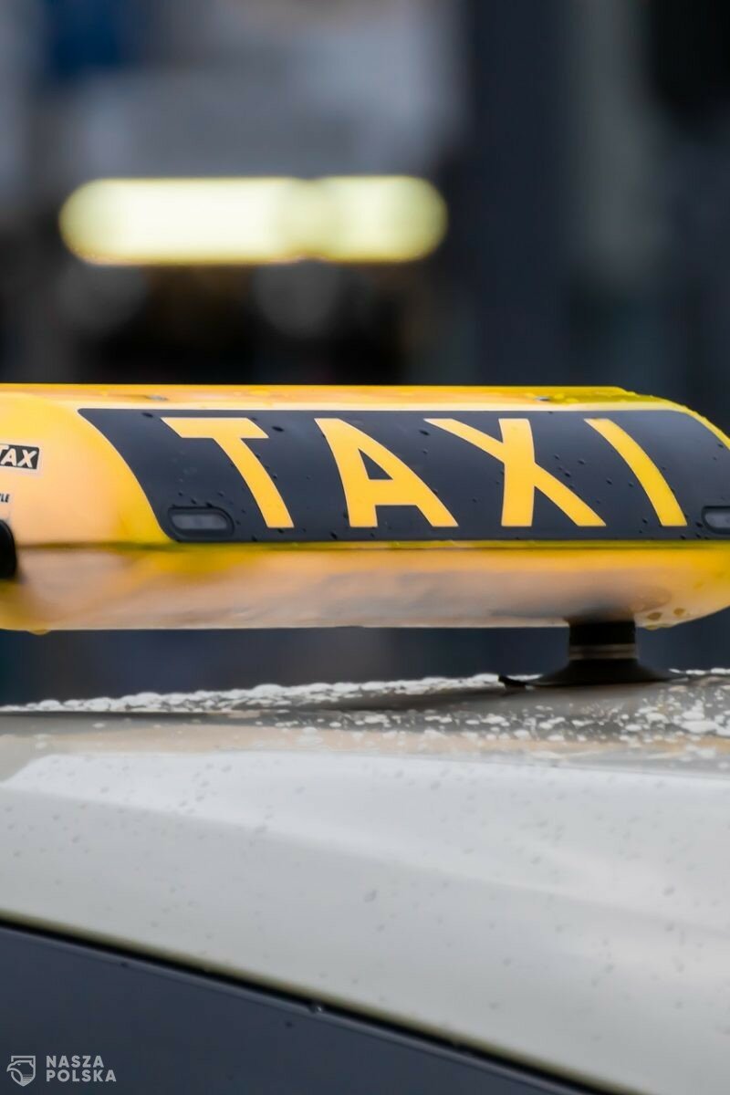 19 mln Polaków korzysta z przejazdów na aplikację