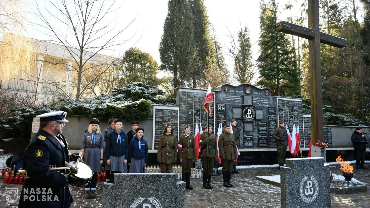 W Gdańsku upamiętniono 80. rocznicę powstania Armii Krajowej