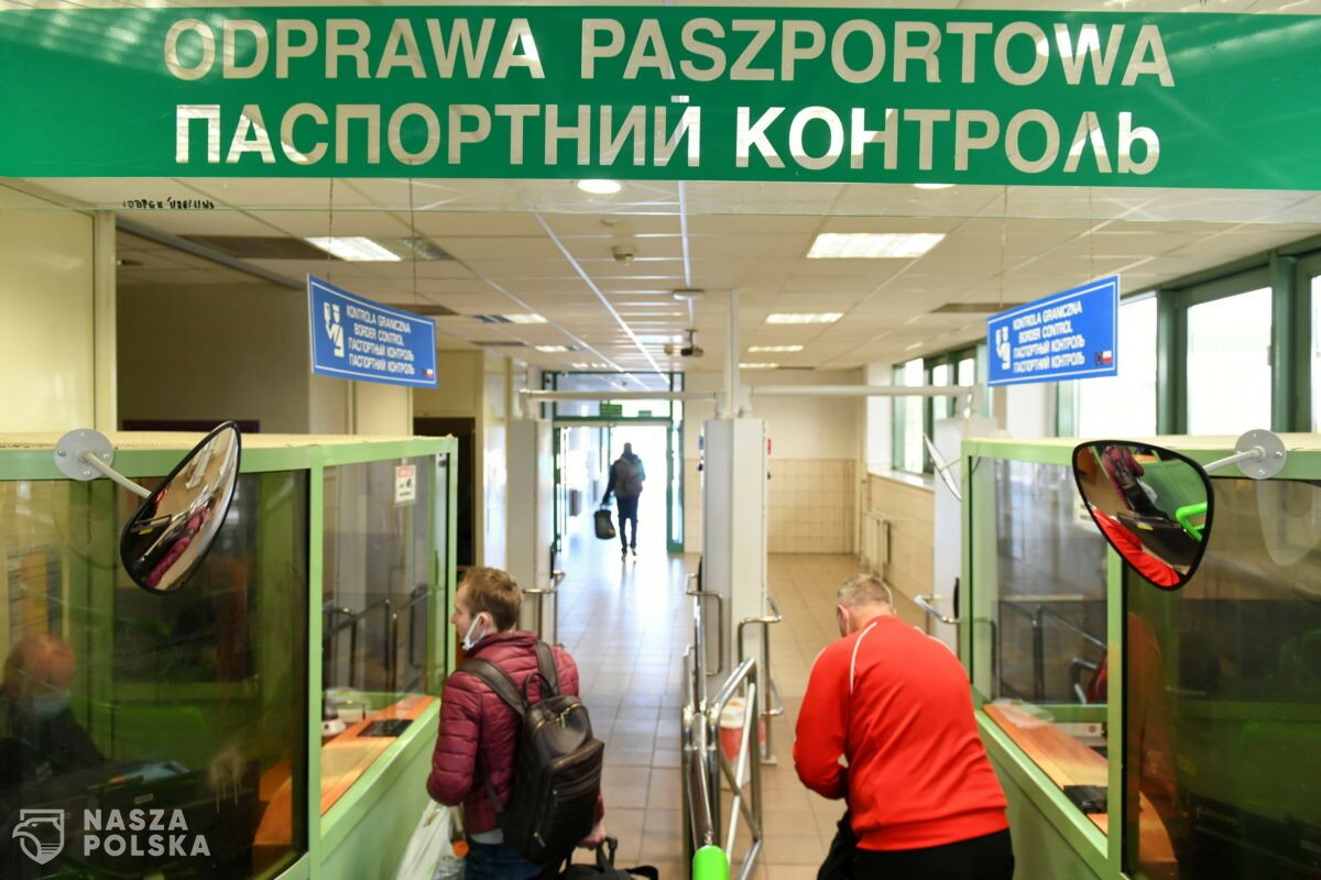 Polski rząd odradza podróże na Ukrainę, jeśli nie są konieczne