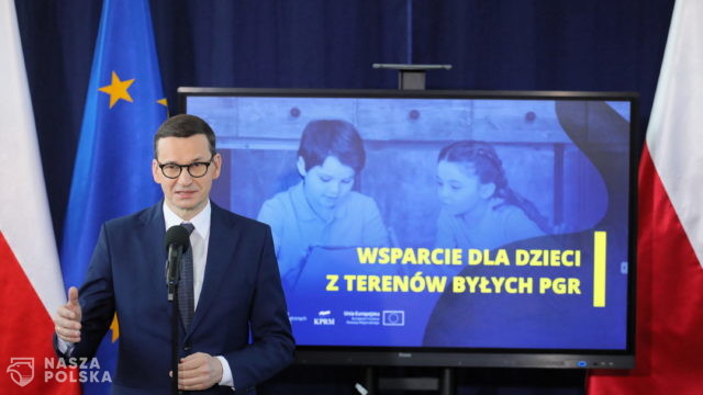 Premier zapowiada start programu grantowego dla gmin popegeerowskich