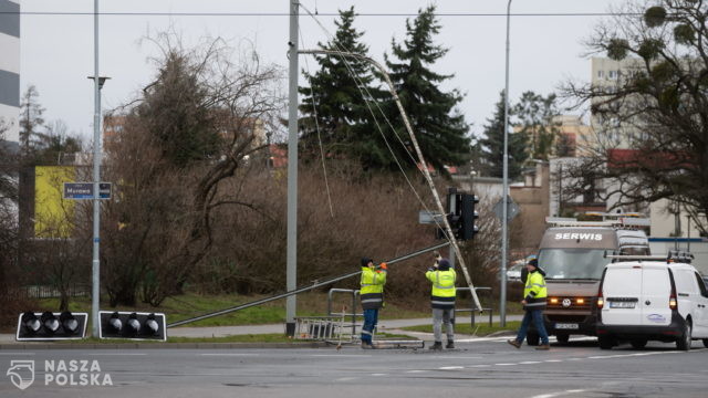 Wichura pozbawiła prądu ponad milion odbiorców