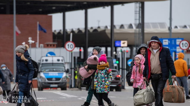 Rząd planuje legalny pobyt i prawo do pracy dla Ukraińców przybyłych do Polski od początku wojny