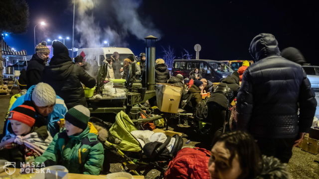 W niedzielę o godz. 20.00 liczba osób, które uciekły z Ukrainy do Polski przekroczyła milion