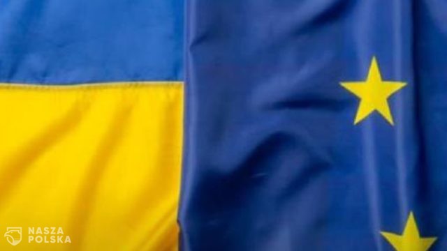 Stand with Ukraine: Nowa strona internetowa PE wspiera Ukrainę