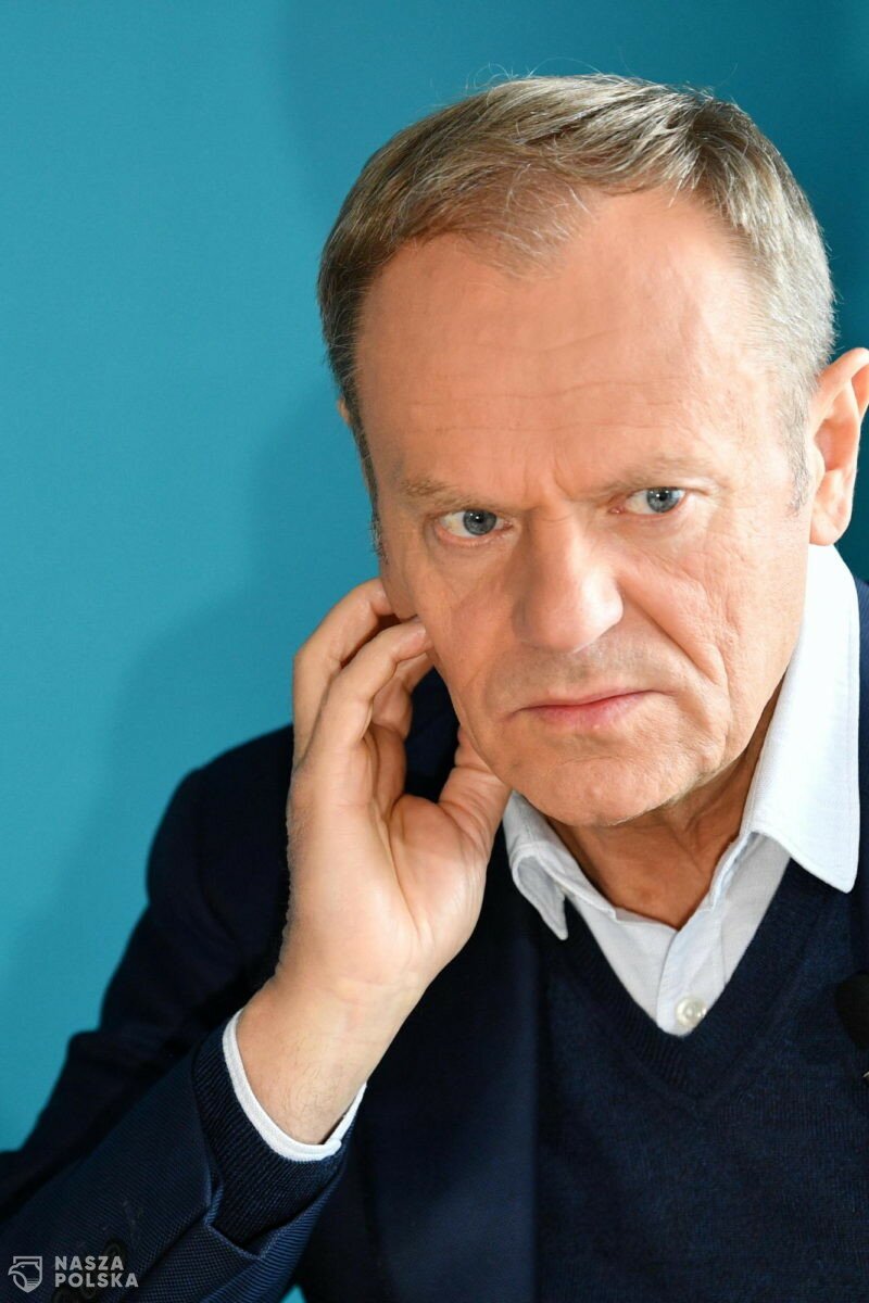 Donald Tusk: widać deprecjację zawodu nauczyciela, władza proponuje ochłapy