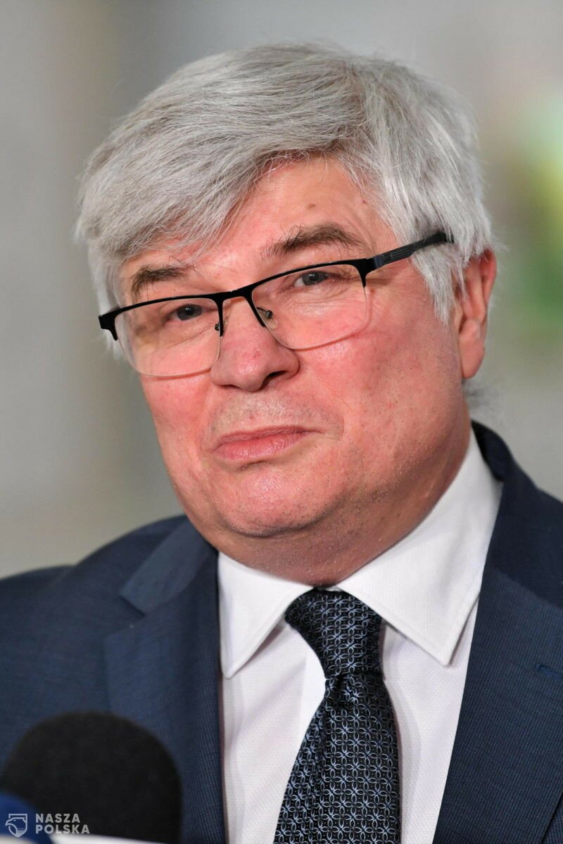 Lasek o CPK: Żadne prace nie&nbsp;zostały wstrzymane, są tylko urealniane