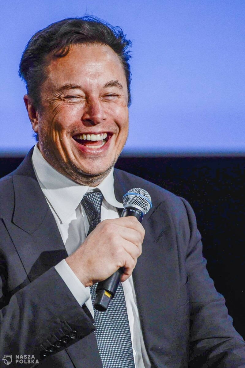 Elon Musk jednak chce kupić Twittera, za pierwotną cenę 44 mld dolarów