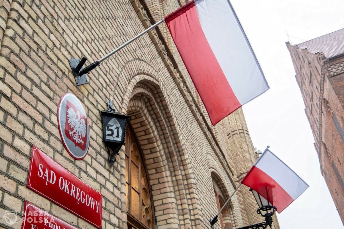 Toruń: kuria ma zapłacić 600 tys. zł ofierze księdza pedofila