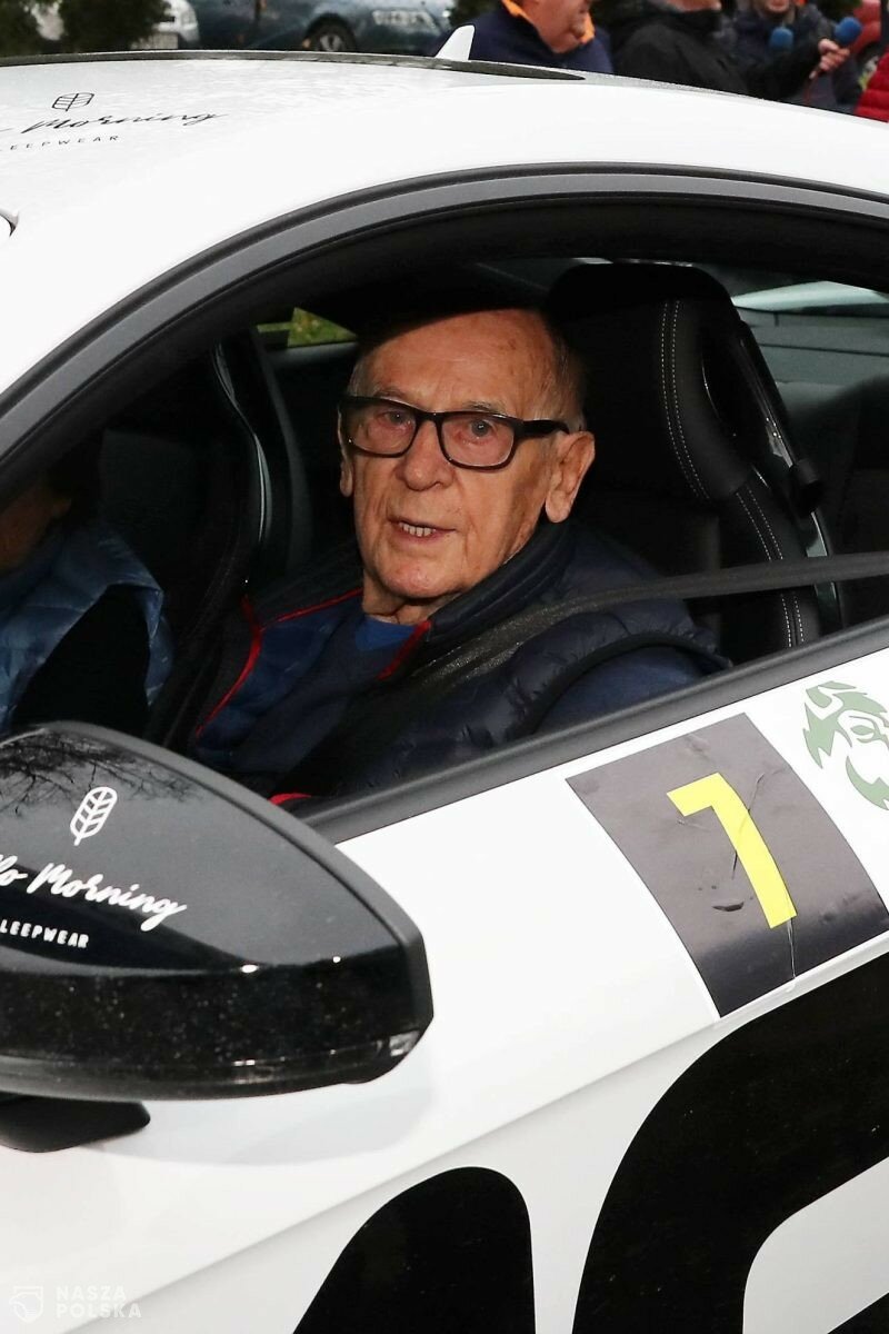 92-letni rajdowiec potrącił 10-latkę na pasach w Krakowie