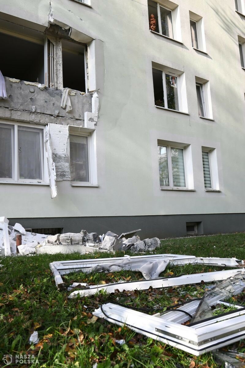 Warszawa: w mieszkaniu na Mokotowie wybuchła hulajnoga. Eksplozja wyrwała drzwi i okna