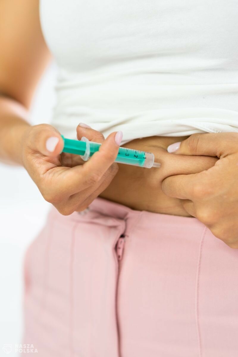 Wykonanie zastrzyku z adrenaliny będzie „pierwszą pomocą”