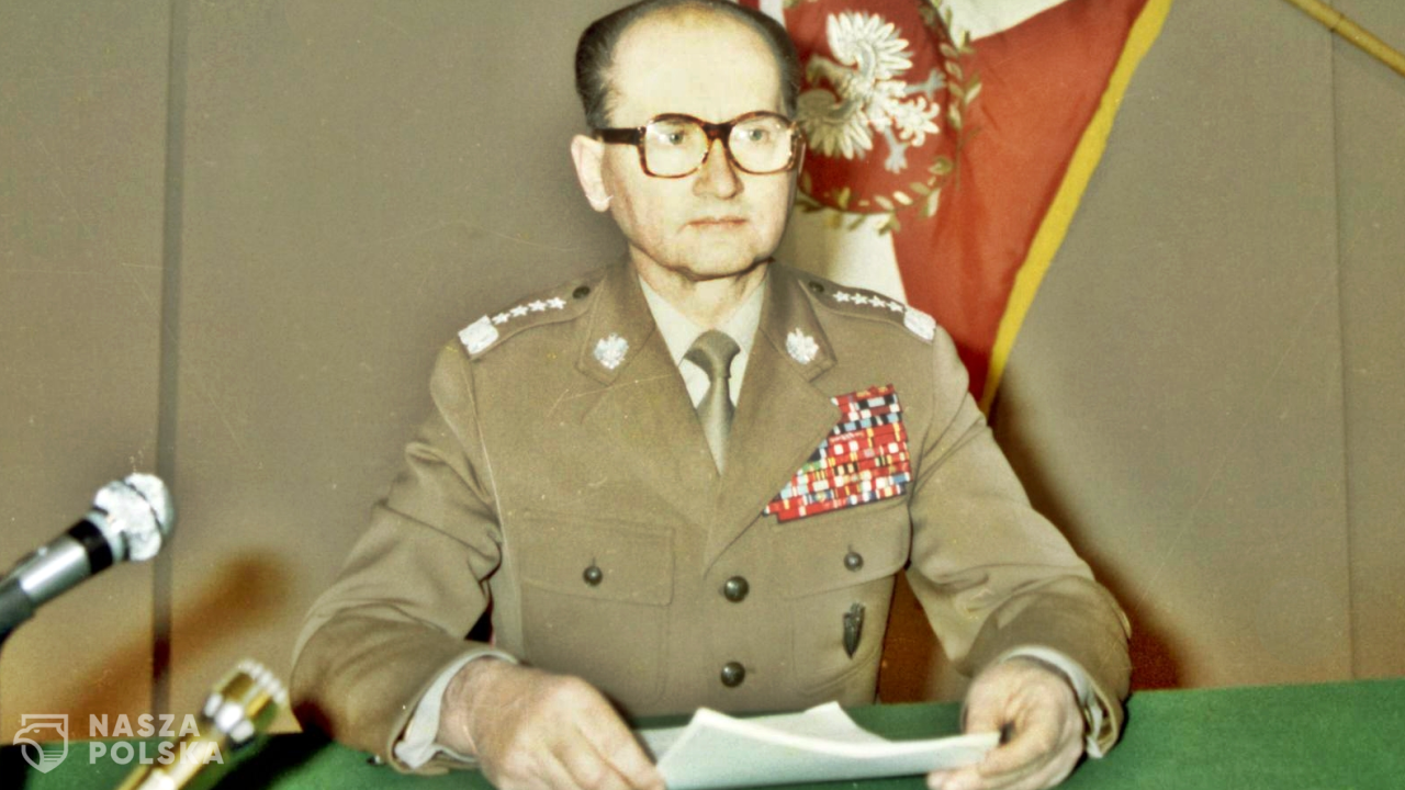 Prokurator A. Pozorski: w sprawach sądów stanu wojennego prowadzimy 200 śledztw