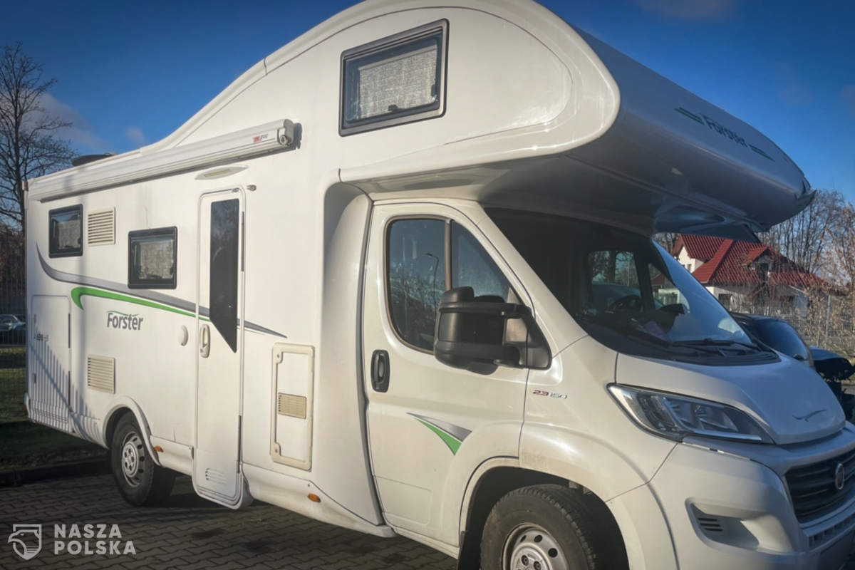 Ukradł kampera wartego ponad 100 tysięcy. Został złapany w pościgu