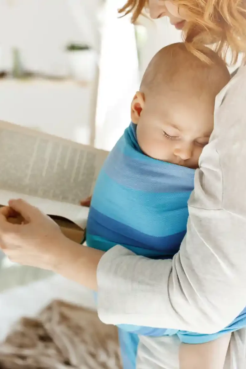 Czytanie książek już niemowlakom ułatwia im opanowanie języka