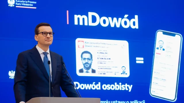 Morawiecki: mObywatel to cyfryzacja w służbie codzienności