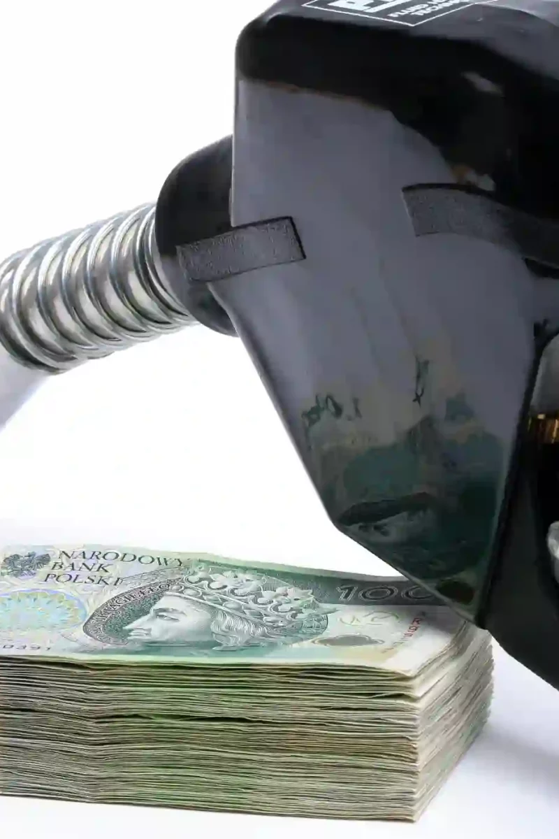 Jakie czynniki globalne mają wpływ na cenę ropy?