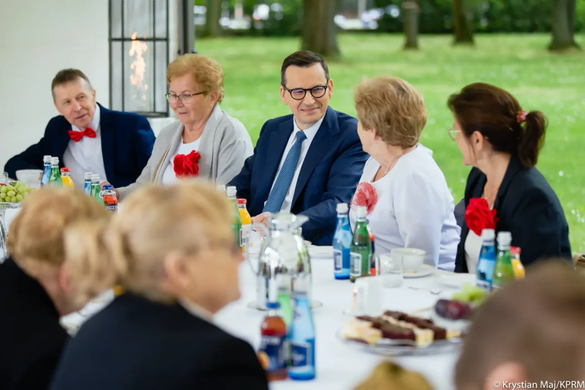 14. emerytura – wsparcie dla seniorów będzie wypłacane co roku