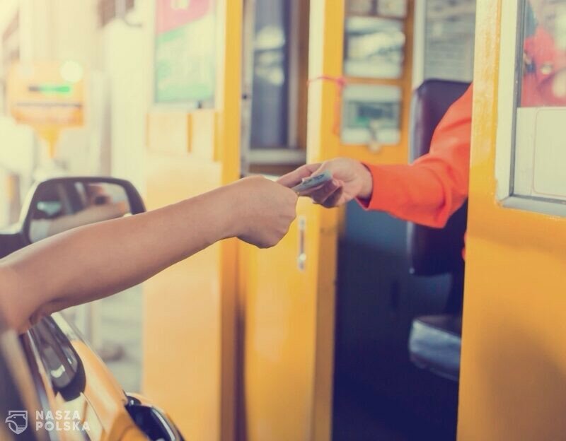 Państwowe autostrady darmowe dla samochodów do 3,5 t