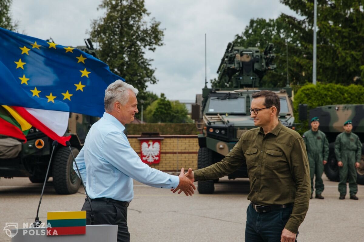 Premier po spotykaniu z prezydentem Litwy: granice Polski i Litwy to granice wolnego świata powstrzymującego napór despotii ze Wschodu Premier po spotykaniu z prezydentem Litwy: granice Polski i Litwy to granice wolnego świata powstrzymującego napór despotii ze Wschodu