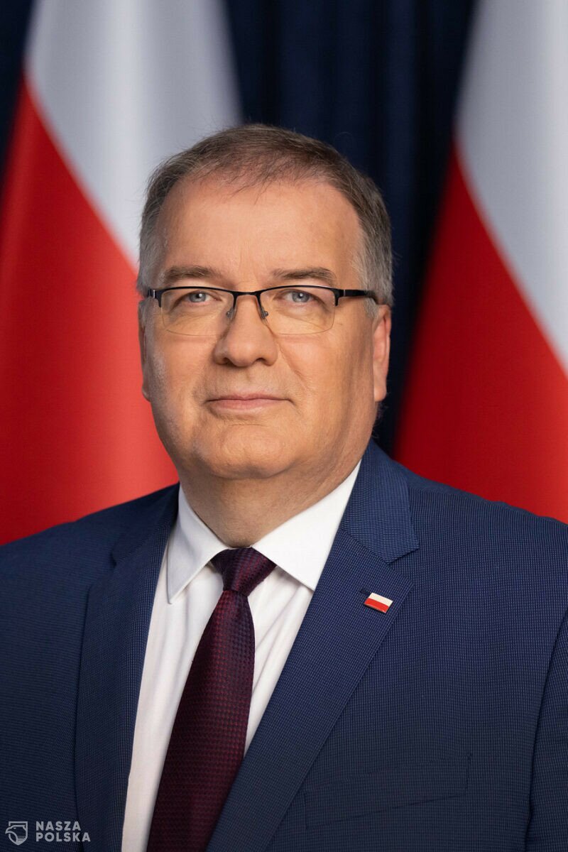 Andrzej Dera: Obowiązkiem państwa, niezależnie kto rządzi, jest wyjaśnienie katastrofy smoleńskiej