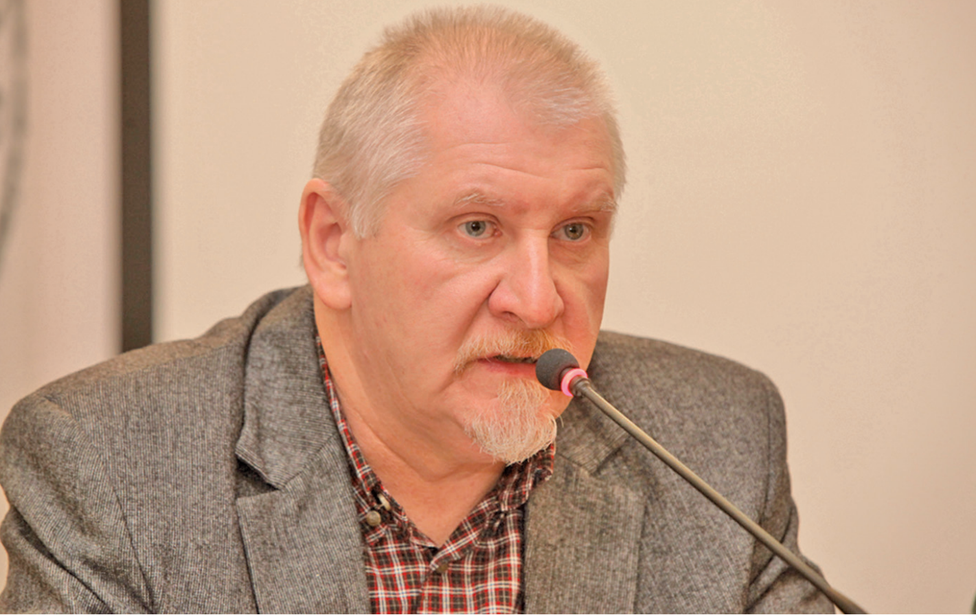 Dr Krzysztof A. Tochman