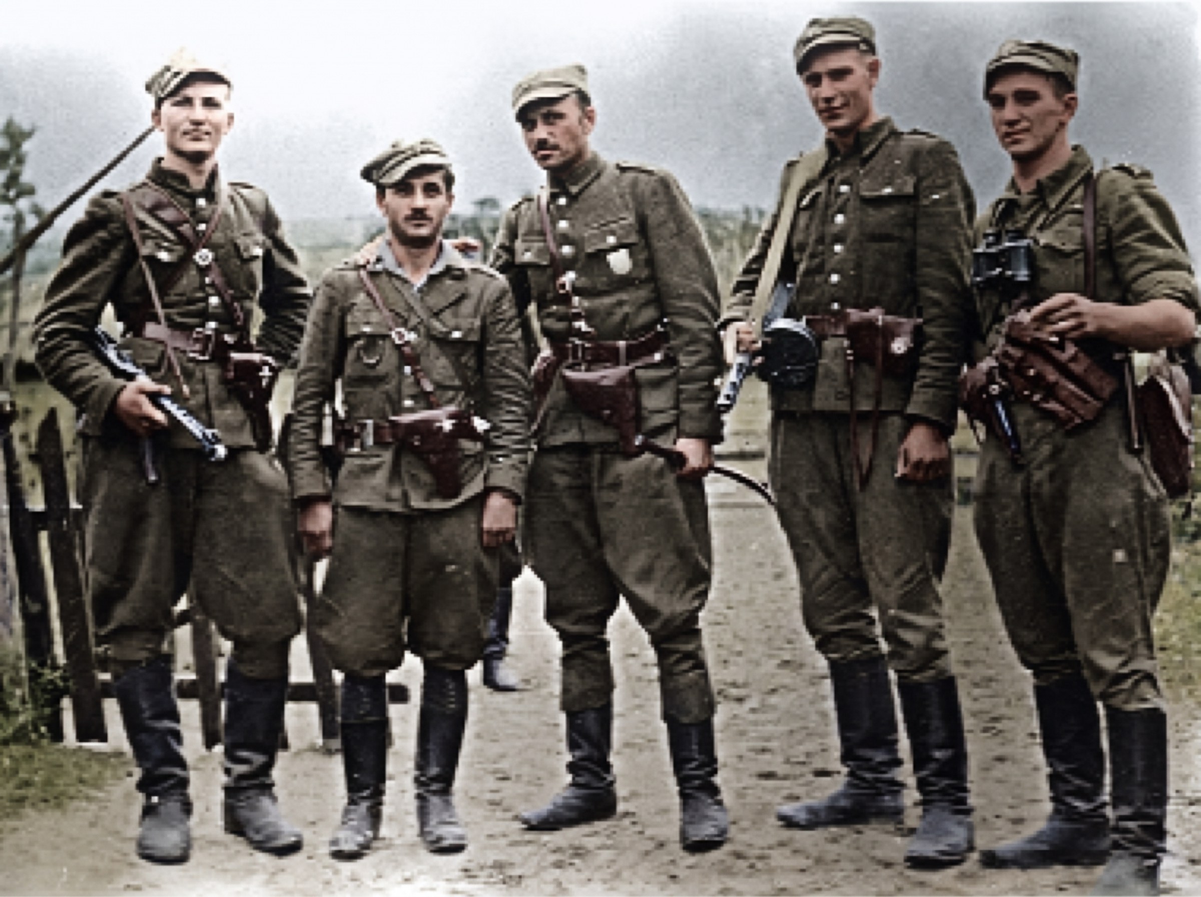 Mjr Łupaszko z dowódcami szwadronów 5. Brygady Wileńskiej, 1945