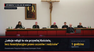 Biskupi podczas obrad Konferencji Episkopatu Polski, w tle krzyż i obraz Matki Bożej Częstochowskiej