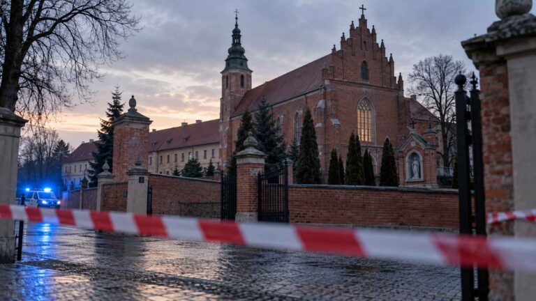 atak nożownika Jarosław opactwo